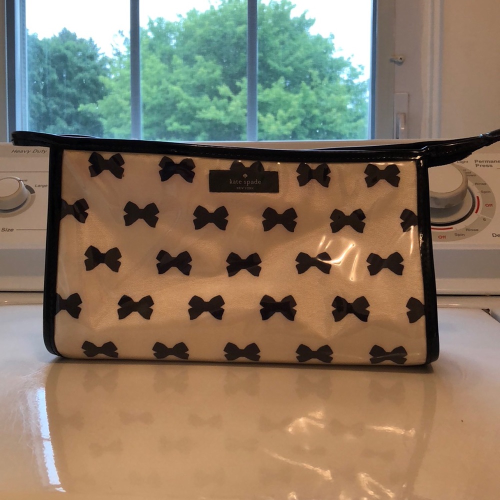 Kate Spade makeup/travel case